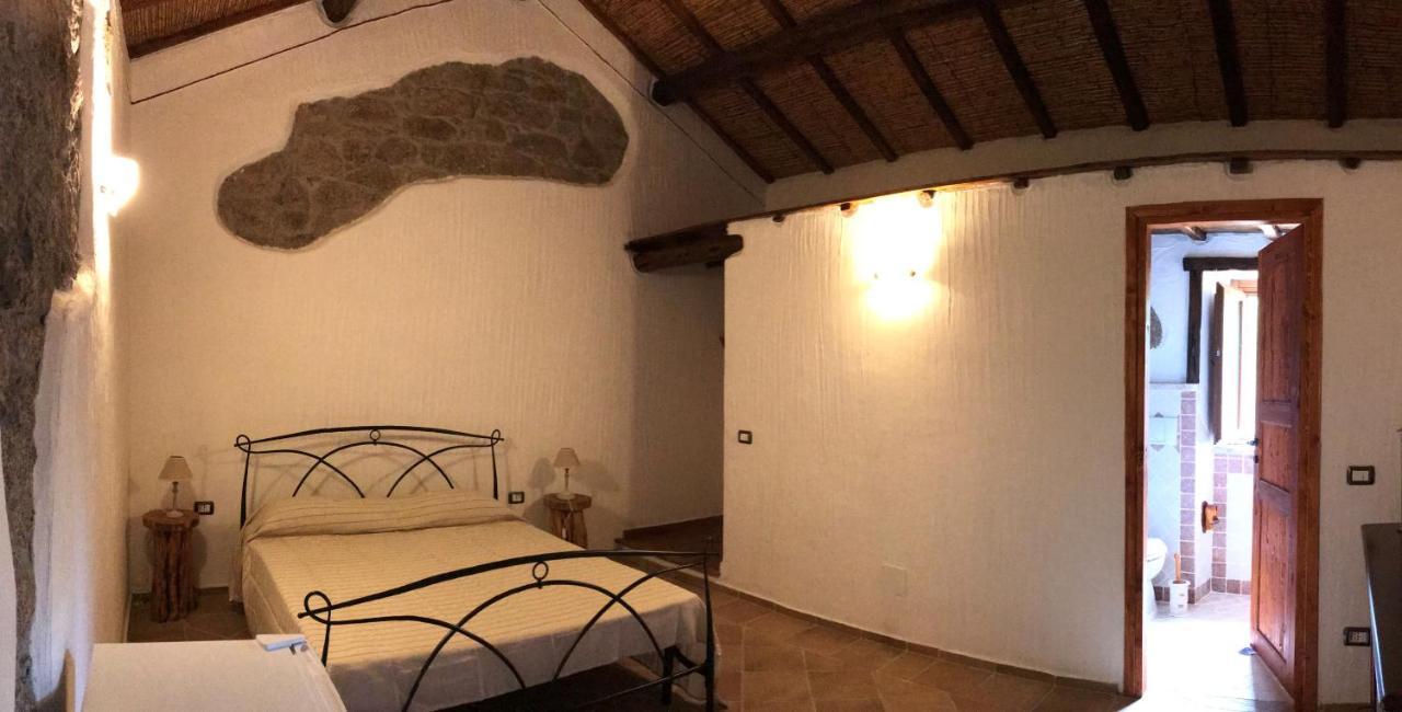 Li Casacci Bed & Breakfast Arzachena Eksteriør bilde