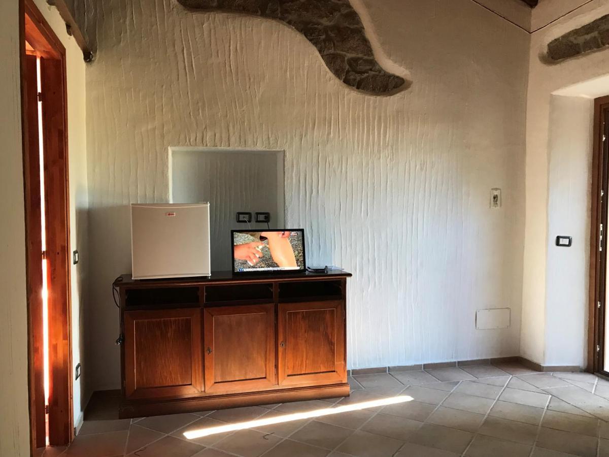 Li Casacci Bed & Breakfast Arzachena Eksteriør bilde